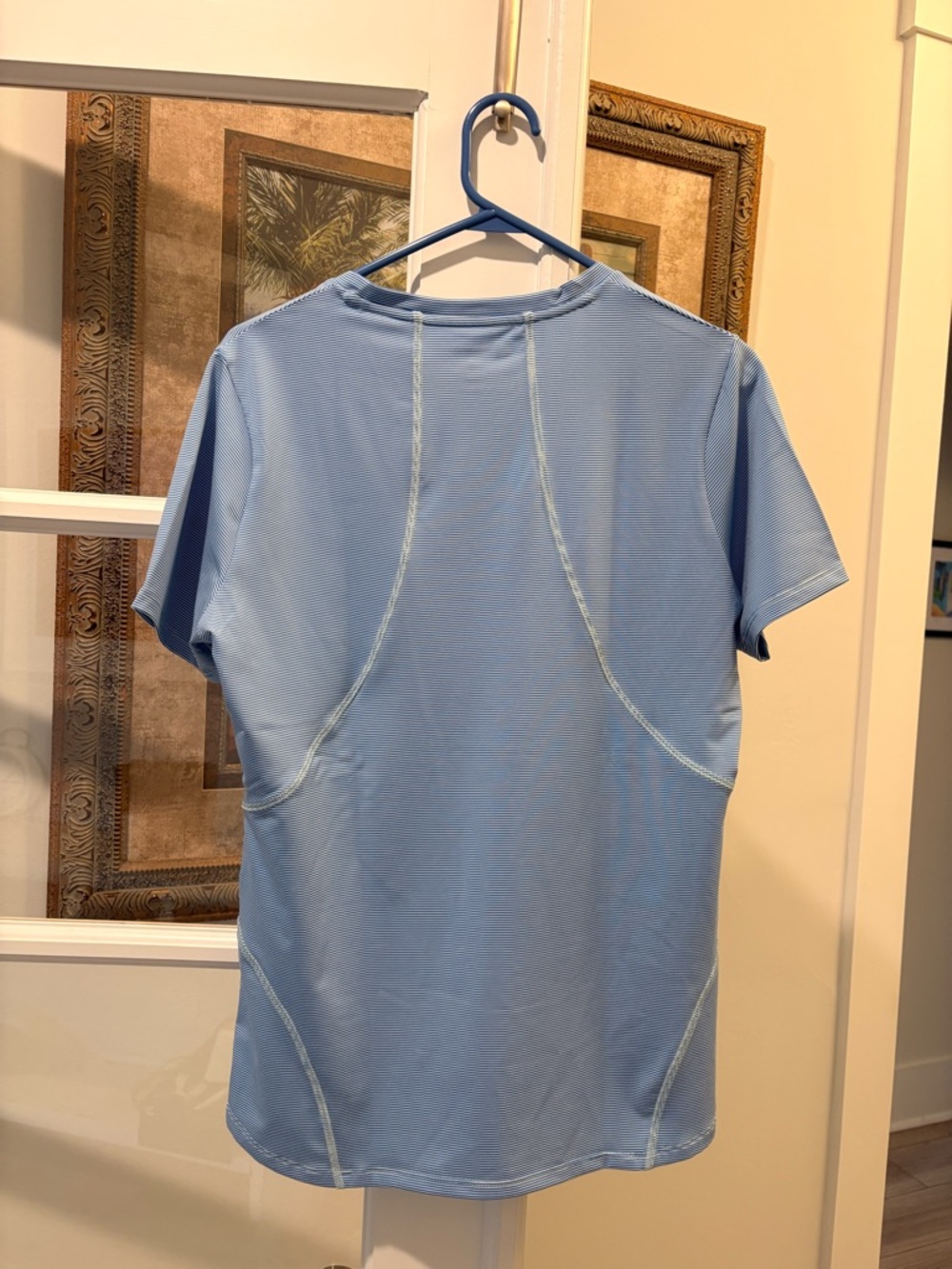 Magnolia Lane Tech V-Neck T-Shirt in Blue Stripe Masters Official size M NWT! - Picture 2 of 6
